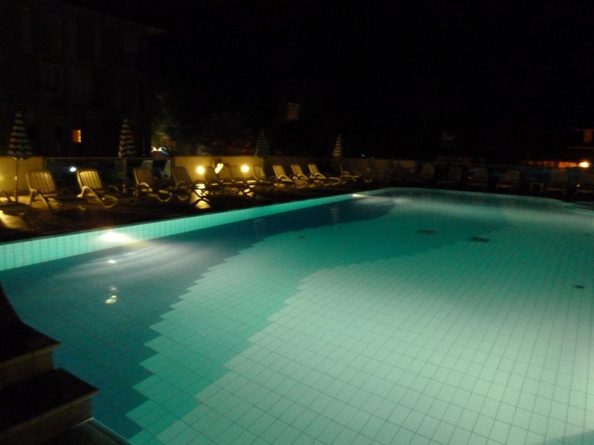 Hotel Firenze Bibione Buitenkant foto