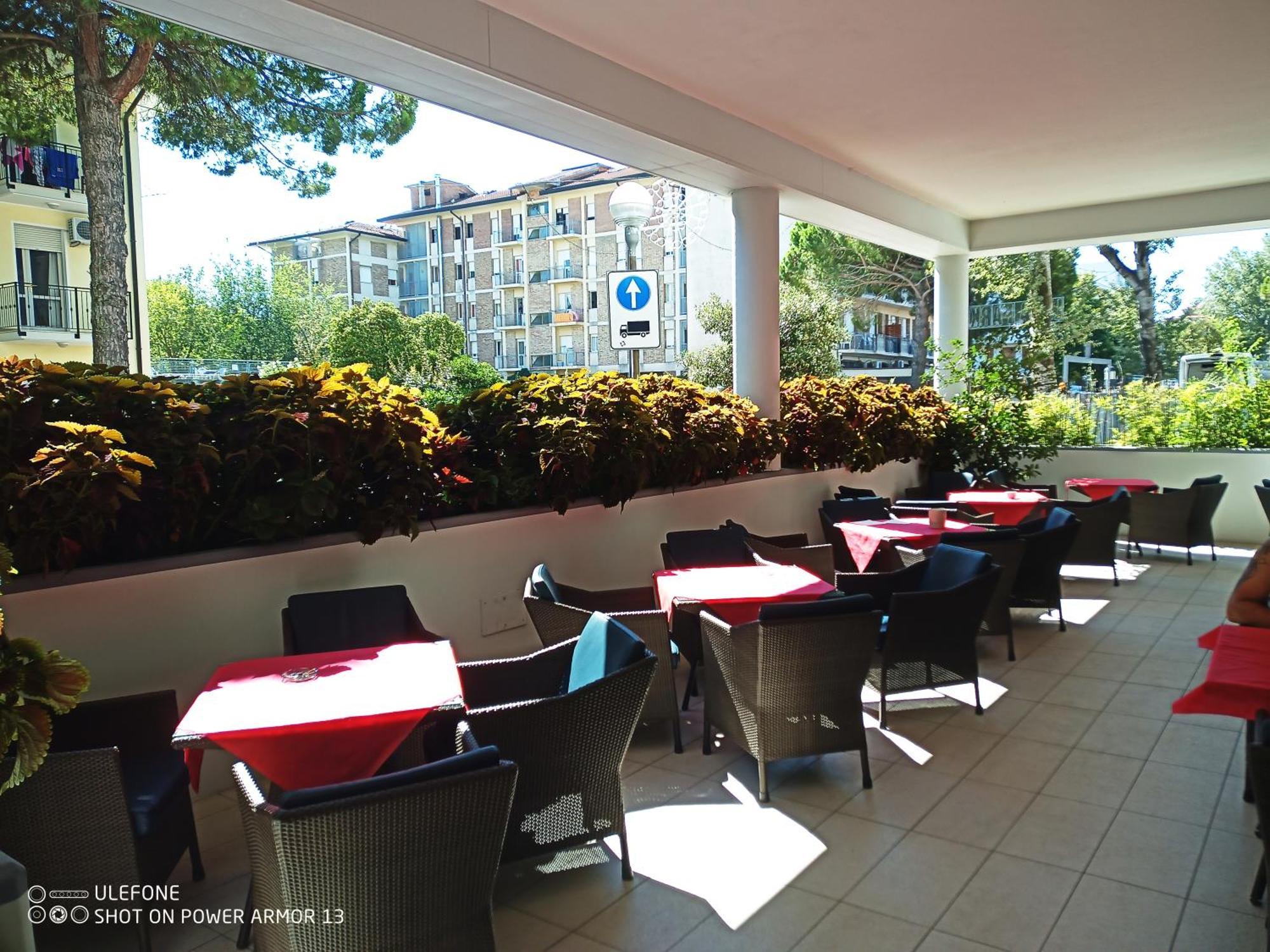 Hotel Firenze Bibione Buitenkant foto